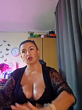 Hotangel75 online show from October 5, 2025, 5:11 pm