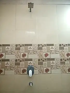 RomanticAdvance555 online show from April 23, 2026, 8:57 am