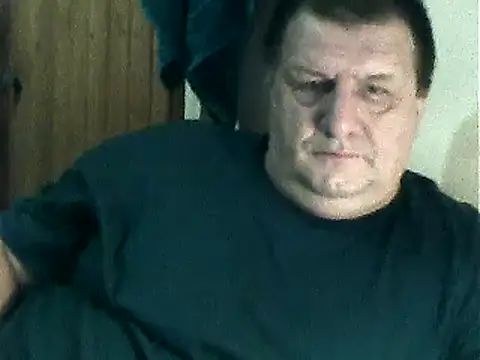 Vyrtous579 online show from December 18, 2024, 3:44 pm