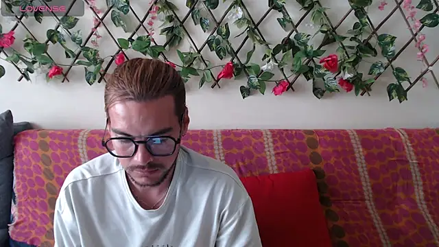 Jack Emily1 online show from April 16, 2026, 7:58 pm