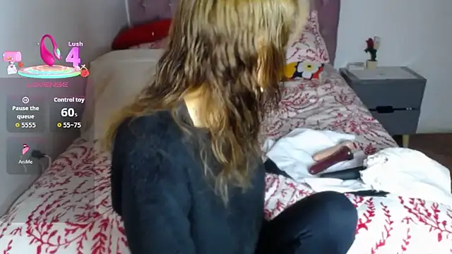 cristin doll  online show from September 30, 2025, 2:44 pm