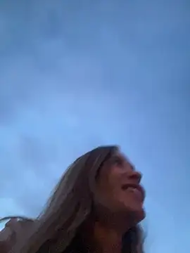 Etwas neugierig online show from March 10, 2025, 6:45 pm