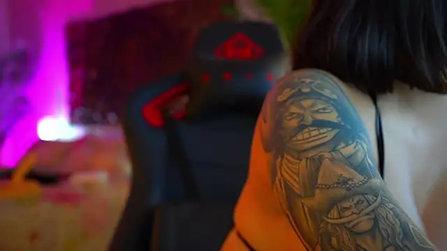 ambarEvans online show from December 31, 2024, 12:00 am