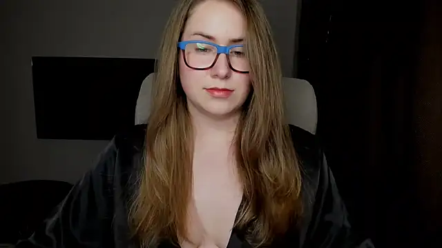 SeasonalSomeone online show from October 28, 2025, 11:29 pm