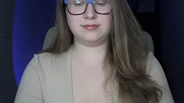 SeasonalSomeone online show from April 11, 2026, 9:41 pm