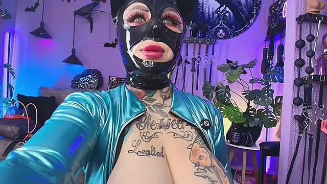 Snapshot of fetishkinkymeganx chatting on June 4, 2026, 3:07 pm fetishkinkymeganx online show from June 4, 2026, 3:07 pm