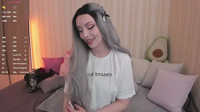 youreyesrgasm online show from February 4, 2025, 8:02 am