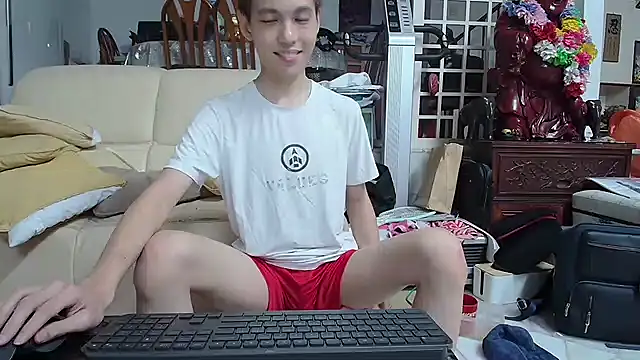 andrewooi online show from January 25, 2025, 7:18 pm