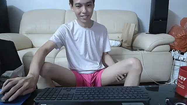 andrewooi online show from February 5, 2025, 10:22 pm