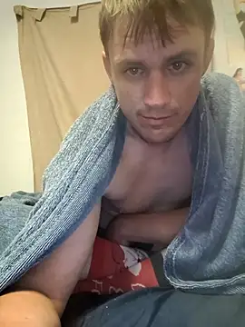MaddyC6992 online show from May 1, 2026, 8:52 am
