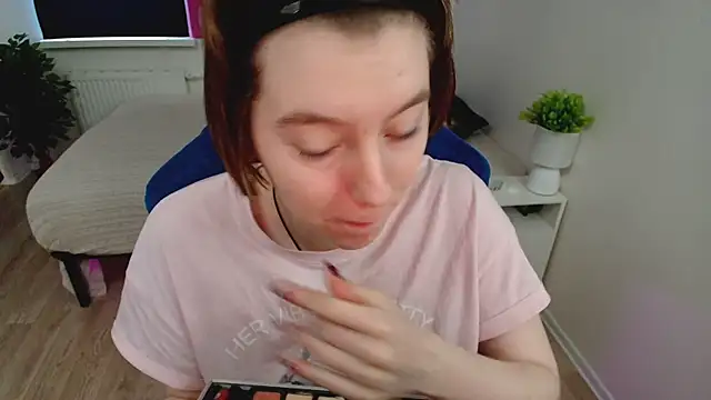 CranberryHot online show from March 2, 2025, 9:31 am