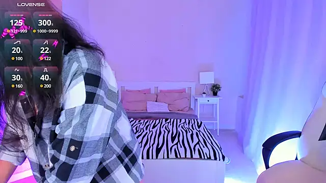 HelenaRegal online show from December 14, 2024, 1:49 pm