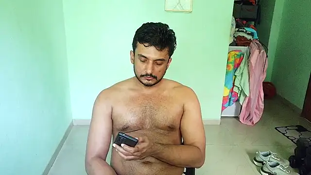 daringcutie online show from July 13, 2026, 8:28 am
