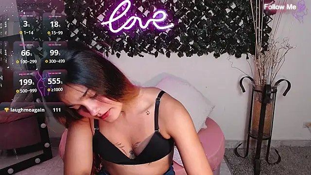 DestinyHills online show from February 10, 2025, 3:32 pm