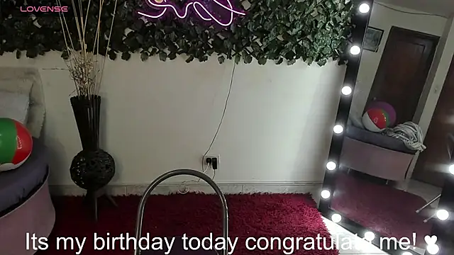 DestinyHills online show from September 29, 2025, 12:32 pm