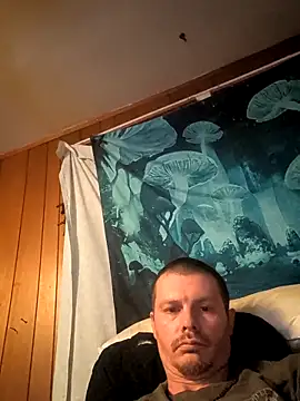 Cocknballs580 online show from April 21, 2026, 7:36 am