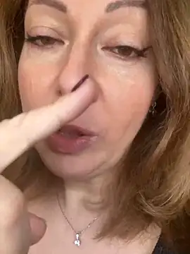 Alice Sweetyyy online show from March 15, 2025, 1:18 pm