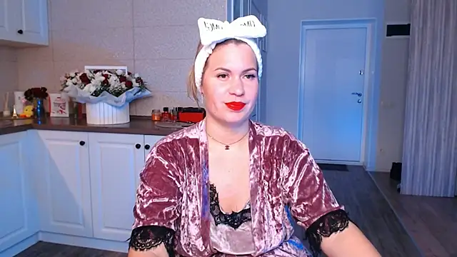 HotTiffani online show from September 13, 2025, 5:07 am