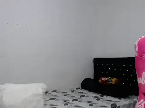 venuz mendoza20 online show from February 15, 2025, 11:25 pm