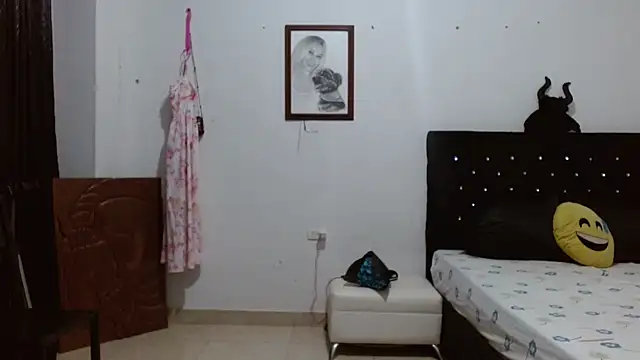 venuz mendoza20 online show from April 21, 2026, 2:01 pm