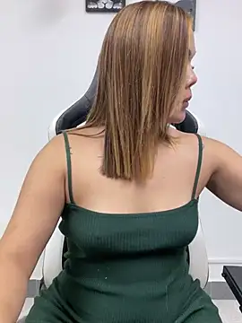 KellyBrooklyn  online show from December 26, 2024, 3:31 pm