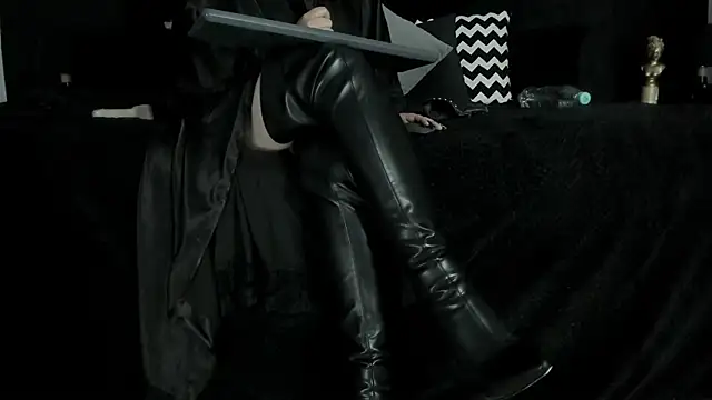  Jade 16 online show from February 18, 2025, 2:59 pm