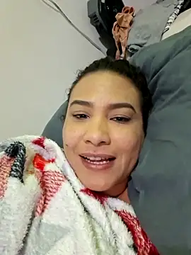 JuliRamirez online show from March 25, 2026, 10:27 pm