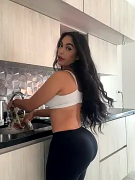 emma andrew1 online show from November 23, 2025, 7:57 pm