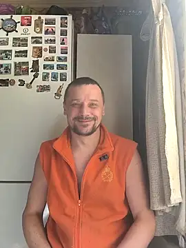 DanielOhCool online show from September 15, 2025, 8:03 am