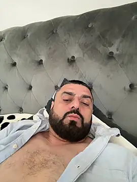 ChiIul11 online show from April 19, 2026, 12:48 pm