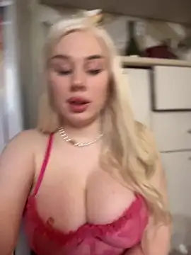 LaraHollywood online show from January 19, 2025, 7:36 am