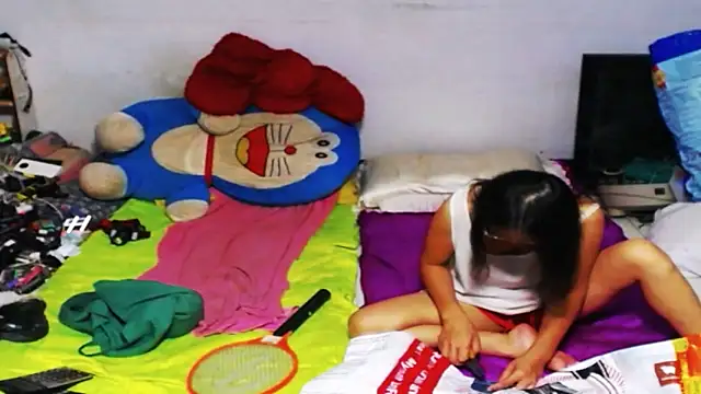 1CuteAndSexy69 online show from February 13, 2025, 10:22 pm