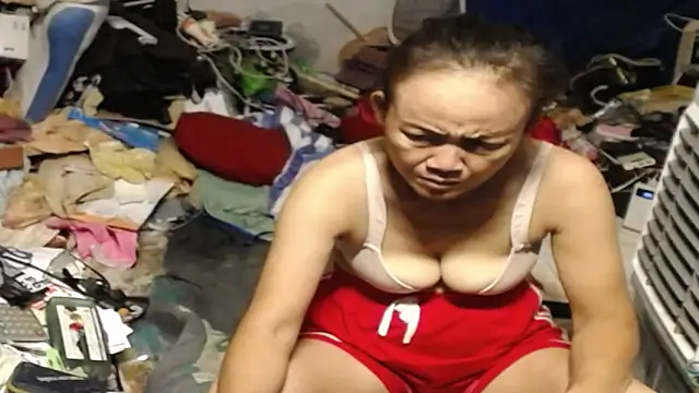 Snapshot of 1CuteAndSexy69 chatting on June 26, 2026, 1:04 pm 1CuteAndSexy69 online show from June 26, 2026, 1:04 pm