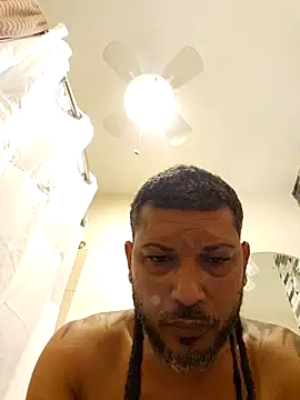 tropikboy online show from November 10, 2025, 10:03 am