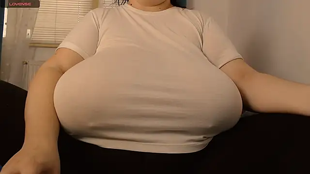 SenzualHotM online show from February 19, 2025, 2:23 pm