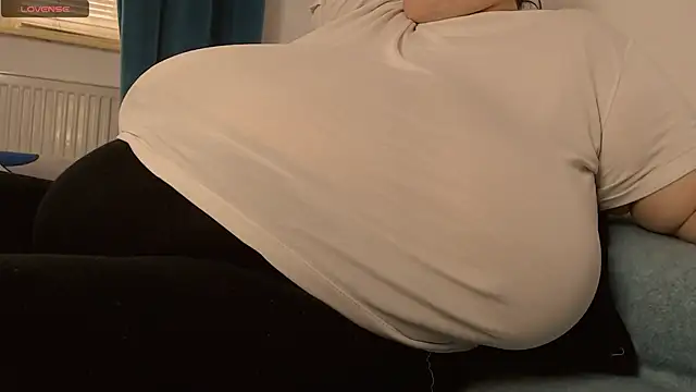 SenzualHotM online show from February 20, 2025, 12:15 pm