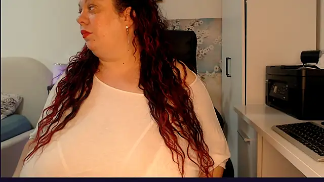 Snapshot of SenzualHotM chatting on July 2, 2026, 1:39 pm SenzualHotM online show from July 2, 2026, 1:39 pm