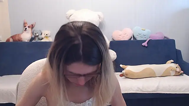 night is dark online show from October 14, 2025, 1:45 pm