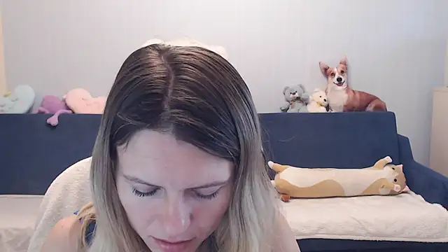 night is dark online show from October 23, 2025, 2:16 pm