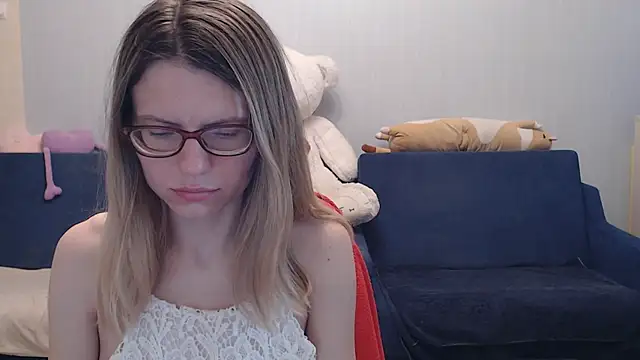 night is dark online show from April 24, 2026, 6:43 pm