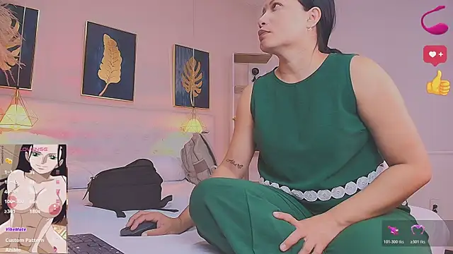 Snapshot of valerie_lya chatting on May 29, 2026, 12:58 pm valerie lya online show from May 29, 2026, 12:58 pm