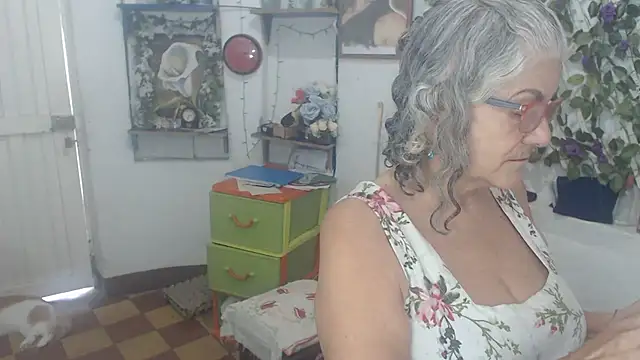 FunnyGrandma online show from February 5, 2026, 5:28 pm