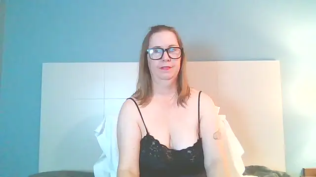 SweetandNaughty1 online show from December 27, 2024, 12:01 pm