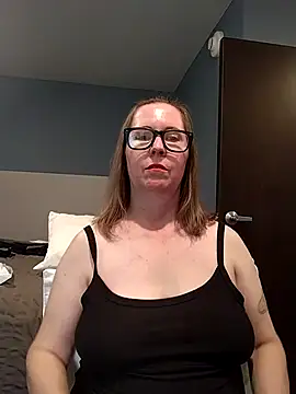 SweetandNaughty1 online show from September 19, 2025, 4:25 am