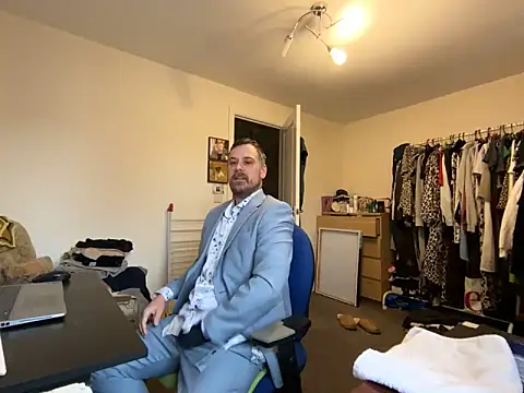 Kramer023 online show from February 7, 2025, 11:56 am