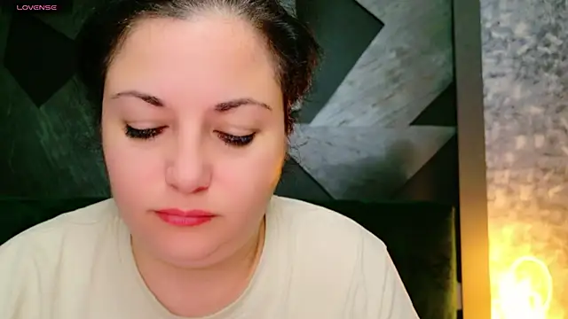 AleshaArabian online show from January 12, 2025, 8:14 pm