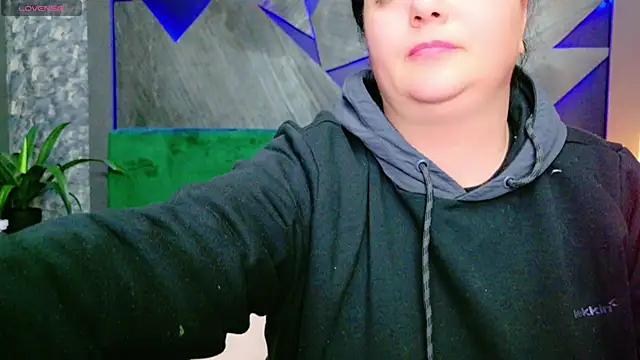 AleshaArabian online show from February 18, 2025, 8:03 pm