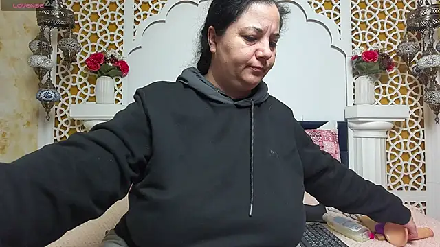 AleshaArabian online show from March 5, 2025, 3:40 am