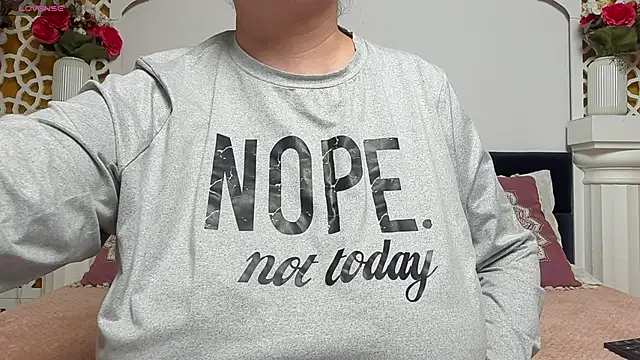 AleshaArabian online show from March 10, 2025, 3:23 am