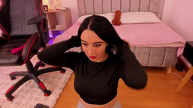 EmmyEvans1 online show from March 23, 2025, 12:15 am